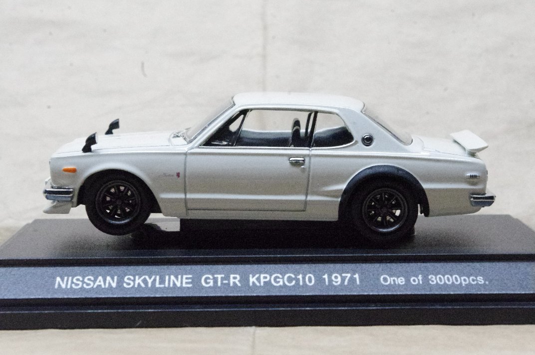 Amazon.co.jp: エブロ 1/43 ニッサン スカイライン GT-R アロイ